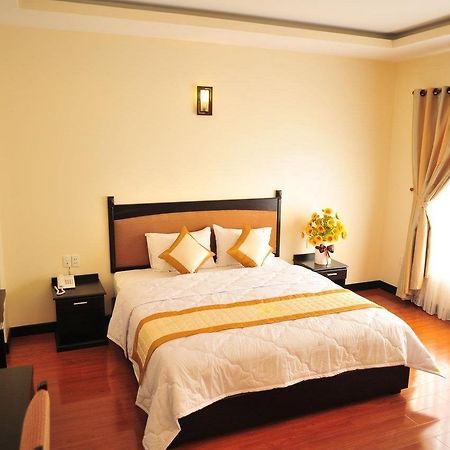 Than Thien - Friendly Hotel Hue Bagian luar foto