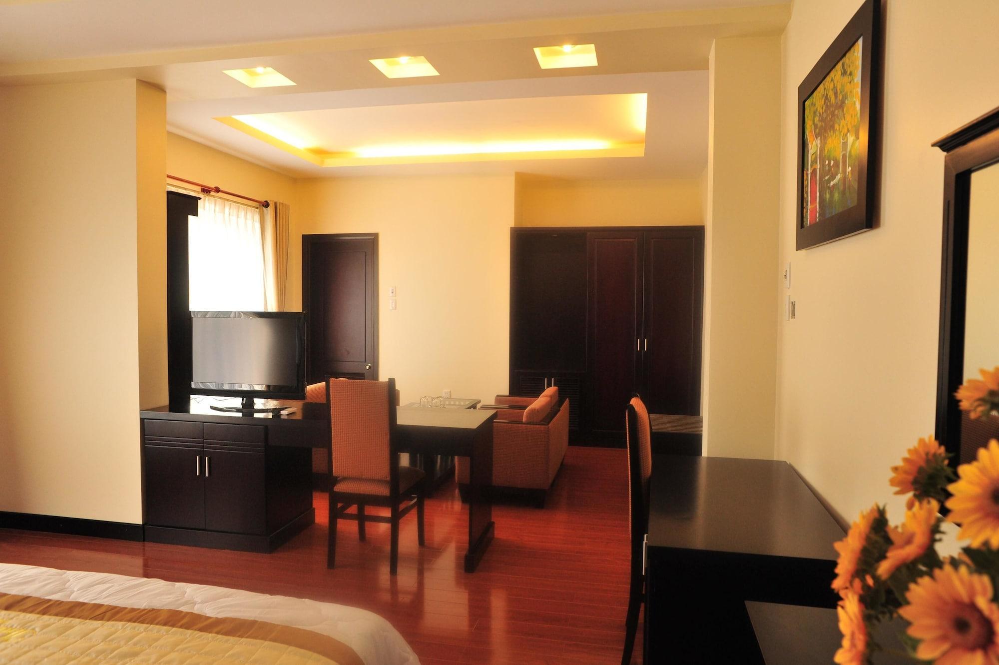 Than Thien - Friendly Hotel Hue Bagian luar foto