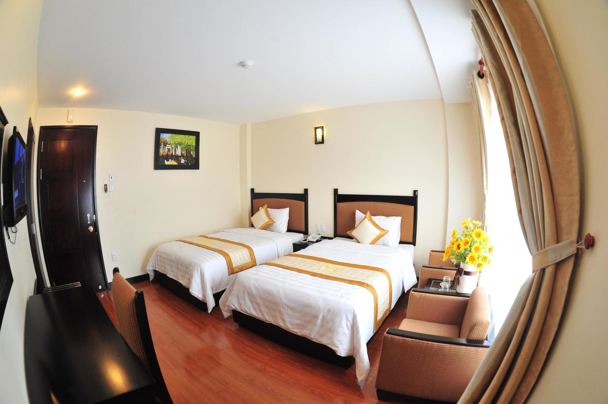 Than Thien - Friendly Hotel Hue Bagian luar foto
