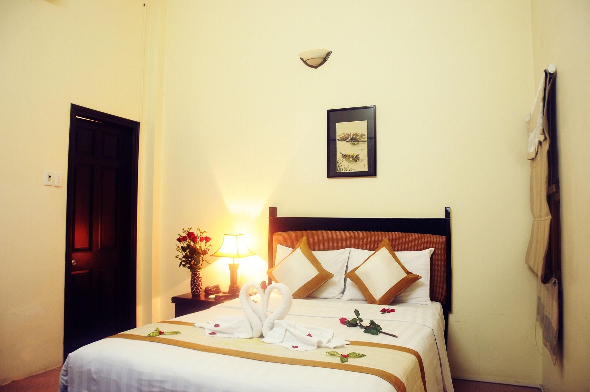 Than Thien - Friendly Hotel Hue Bagian luar foto