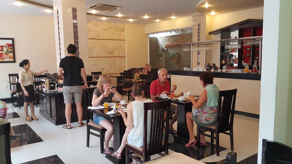 Than Thien - Friendly Hotel Hue Bagian luar foto