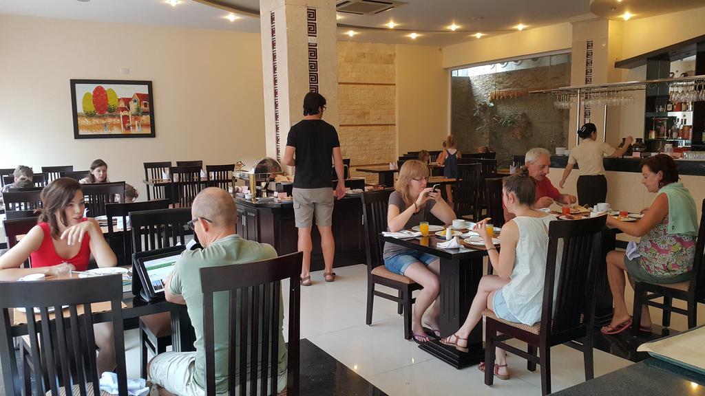 Than Thien - Friendly Hotel Hue Bagian luar foto