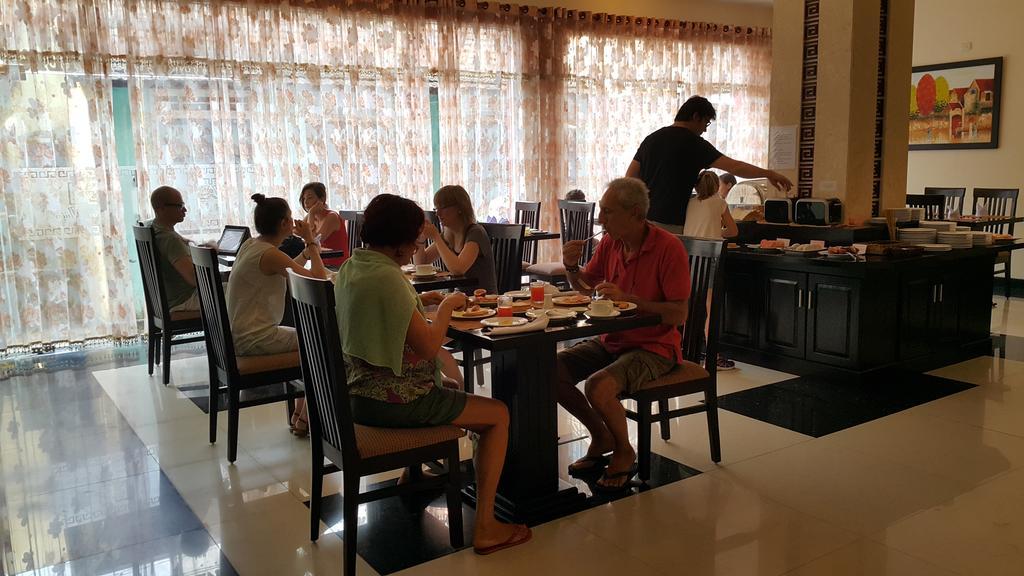 Than Thien - Friendly Hotel Hue Bagian luar foto