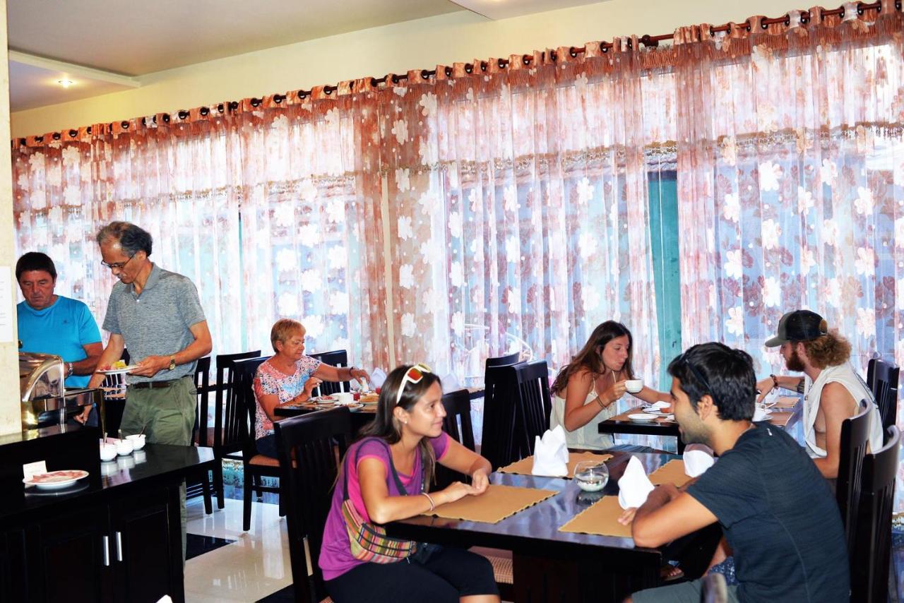 Than Thien - Friendly Hotel Hue Bagian luar foto
