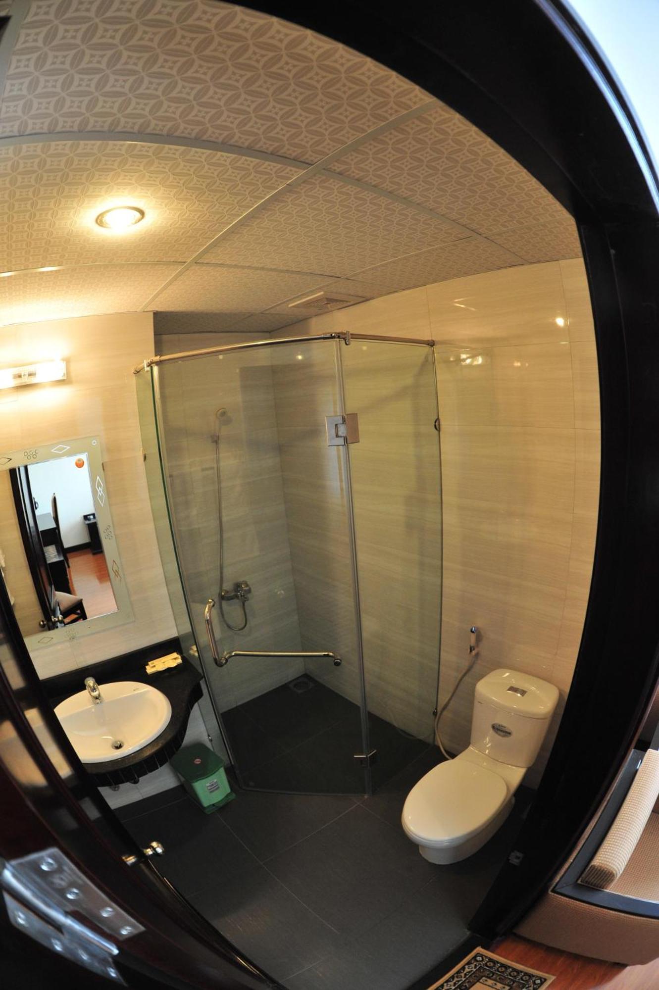 Than Thien - Friendly Hotel Hue Bagian luar foto