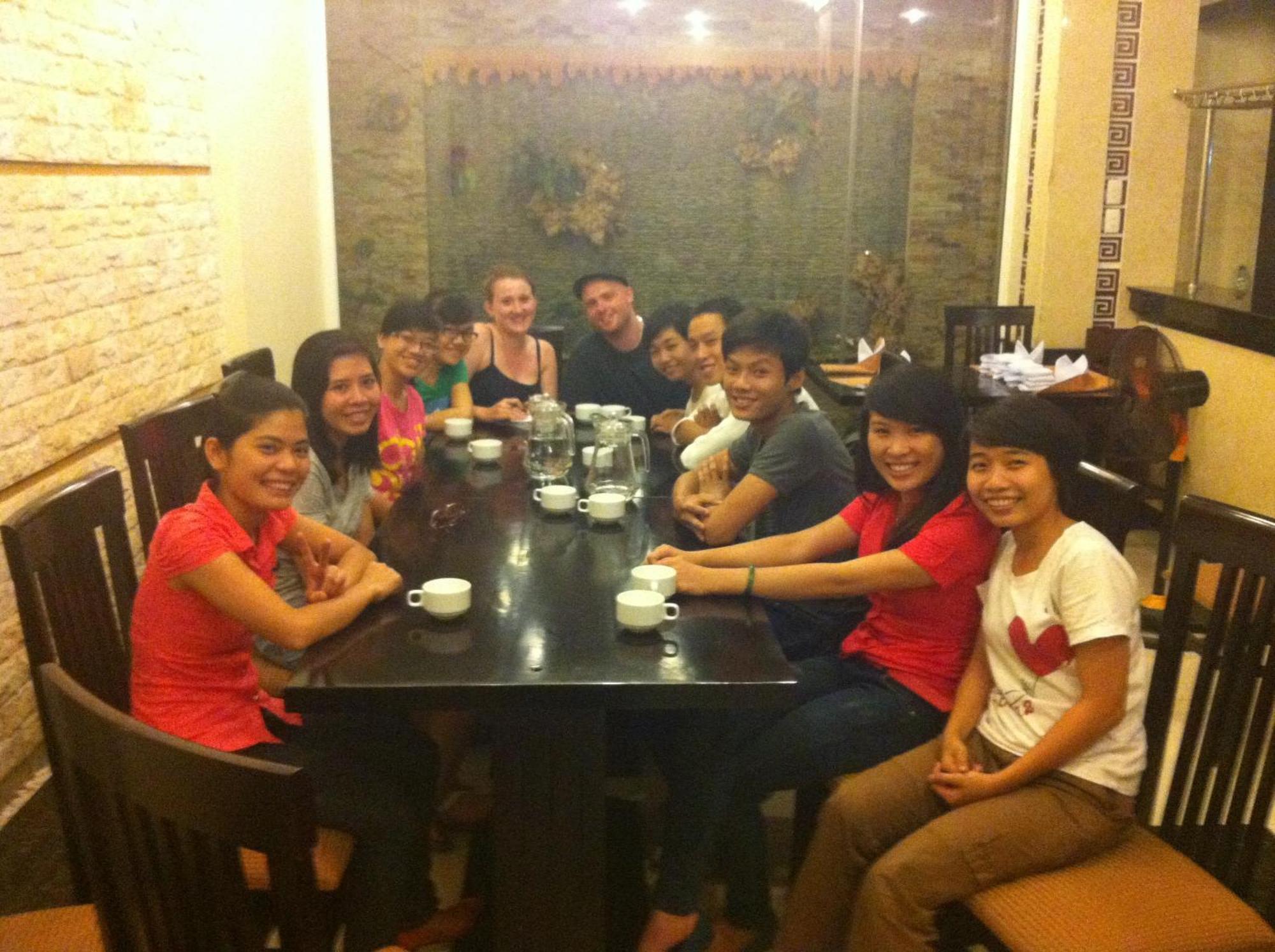 Than Thien - Friendly Hotel Hue Bagian luar foto