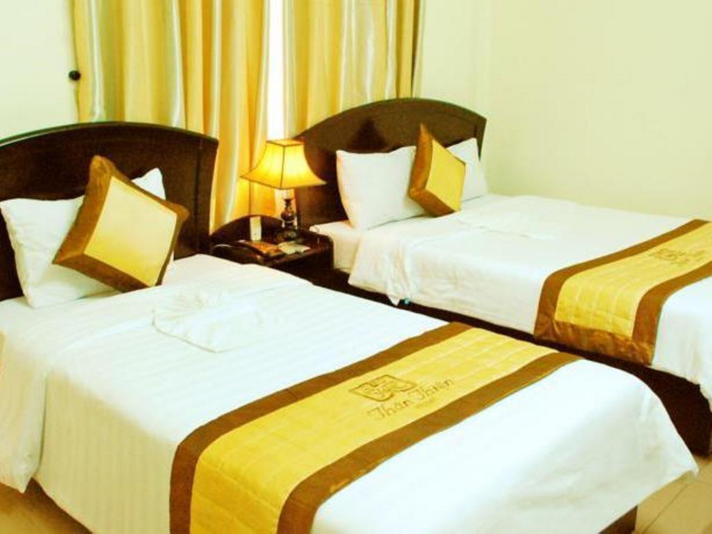 Than Thien - Friendly Hotel Hue Bagian luar foto
