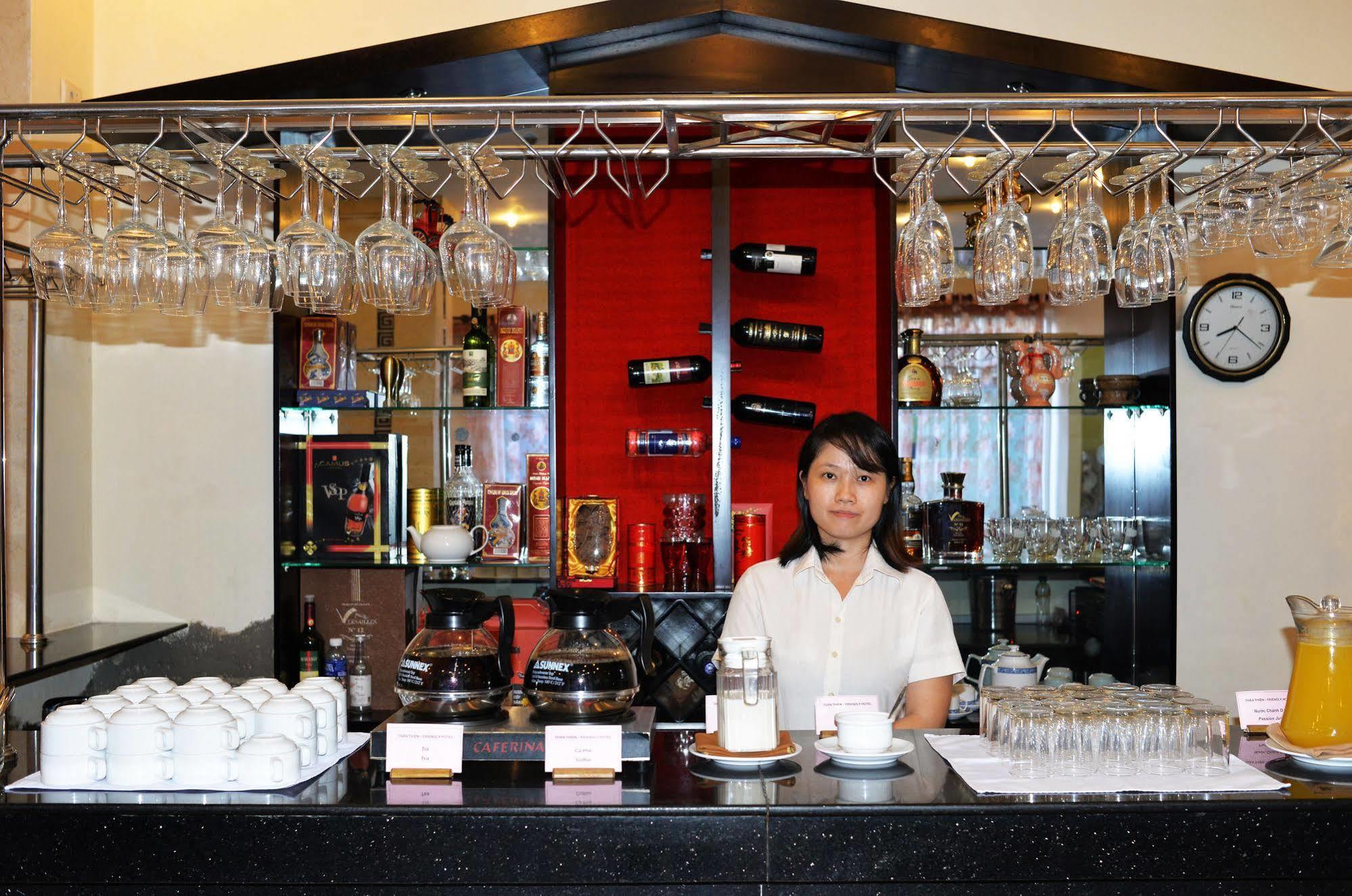 Than Thien - Friendly Hotel Hue Bagian luar foto