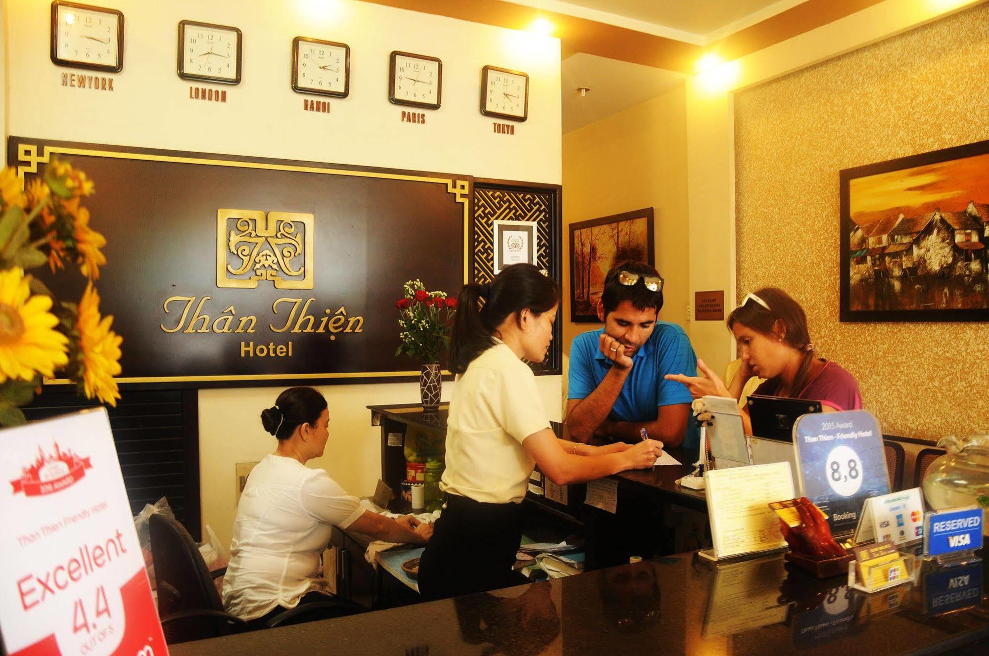 Than Thien - Friendly Hotel Hue Bagian luar foto