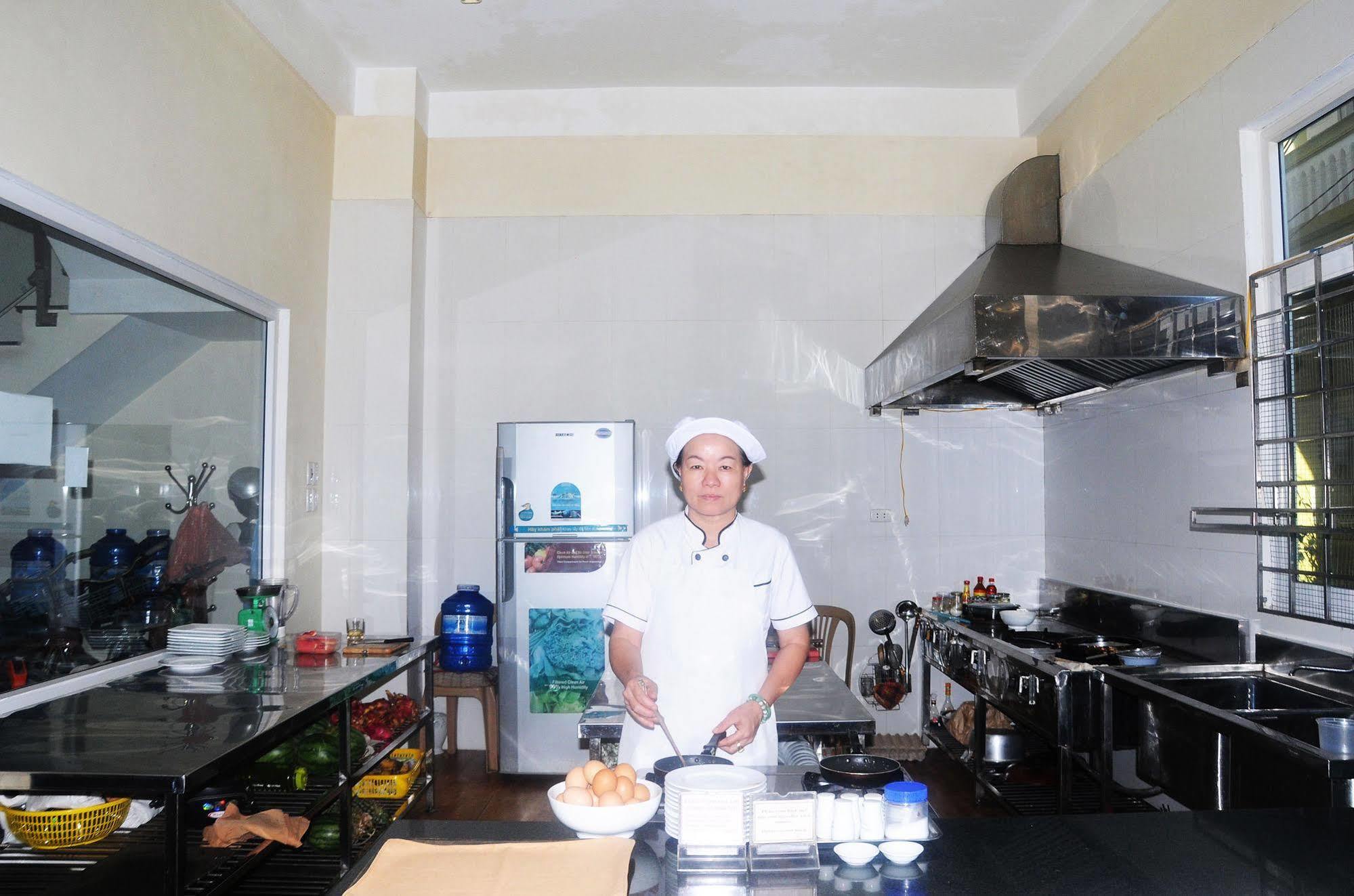 Than Thien - Friendly Hotel Hue Bagian luar foto